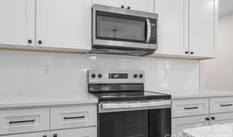 2123 Woodhurst Ln, Albemarle, NC 28001