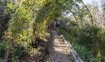 29068 Lake, Agoura Hills, CA 91301