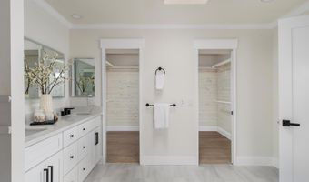 4367 Summit Dr, La Mesa, CA 91941