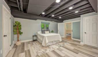 7708 Creekwood Ln, Amberley, OH 45237