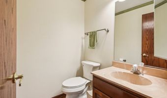 761 Mayfair Ln, Algonquin, IL 60102