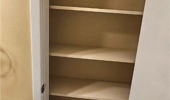 1208 Westshore Dr, Ashtabula, OH 44004