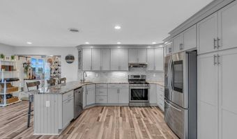 267 Cypress Dr, Bayville, NJ 08721