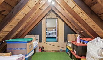 121 Maltbie Dr, Amsterdam, NY 12010