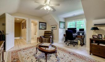 3190 Montcastle Dr, Aiken, SC 29803