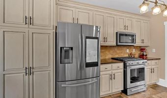28 Golden Eagle Dr, Adairsville, GA 30103
