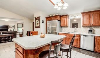 18345 Nottingham Ct, Basehor, KS 66007