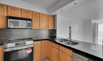 20335 W Country Club Dr 2210, Aventura, FL 33180