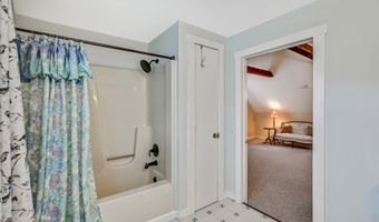 2066 Hinman Settler Rd, Brownington, VT 05860