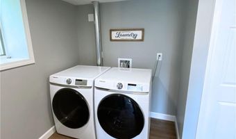 57 Saybrook Ave, Narragansett, RI 02882
