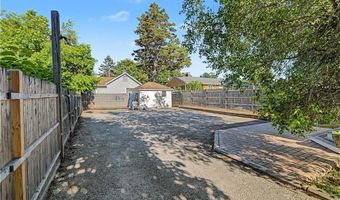 137 Kingstown Rd, Narragansett, RI 02882