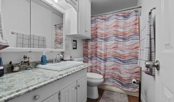 2038 Hill Top Cir, Weatherford, TX 76085