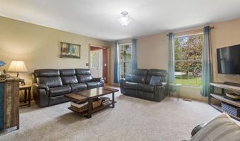 6527 Genaw Rd, Algonac, MI 48001