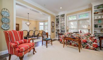 7505 MARBURY Rd, Bethesda, MD 20817