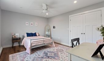 37 Trolly Farm Way, Falmouth, ME 04105