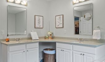 696 Liberty Square Rd, Boxborough, MA 01719