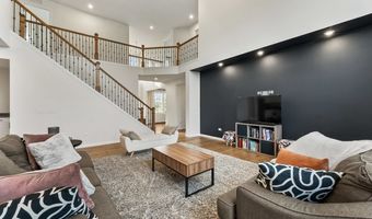 940 Treeline Dr, Algonquin, IL 60102
