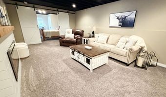 2626 SE 13th Ave, Aberdeen, SD 57401