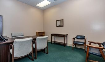 94 Northport Dr, Alton, IL 62002