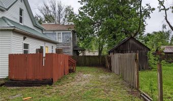 26 E 1st St, Addieville, IL 62214