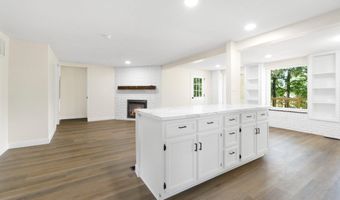 368 N Oakwood Dr, Albion, IN 46701