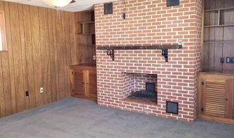 1422 S Country Club Cir, Carlsbad, NM 88220