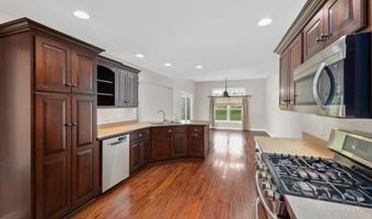 3330 Kellygreen Ct, Angola, IN 46703