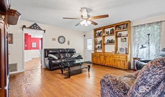 14230 S Wintzell Ave, Bayou La Batre, AL 36509