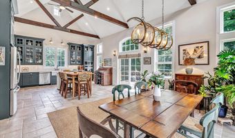 137 Rockwell Rd, Bethel, CT 06801