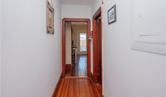 4 Newport Ave B2, Newport, RI 02840