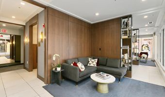 635 SLATERS Ln G-01, Alexandria, VA 22314