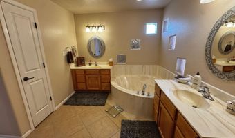 5317 Southfort Dr SW, Albuquerque, NM 87105