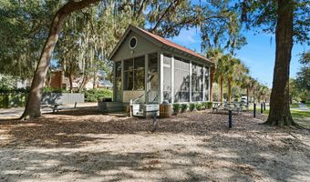 7 Holbrook Dr, Beaufort, SC 29902