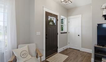 2292 Saint Andrews Dr, Altoona, WI 54720