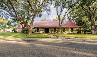 1820 Clare Dr, Alice, TX 78332