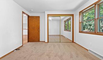 3024 E FOREST St, Appleton, WI 54915