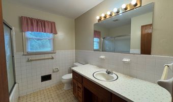 888 Oakville Rd, Appomattox, VA 24522