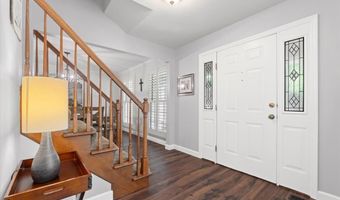 1008 Westrun Dr, Ballwin, MO 63021