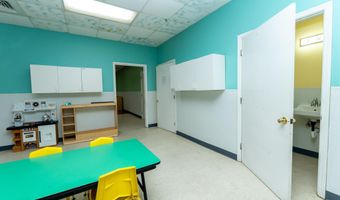 890 Vee St, Biloxi, MS 39532
