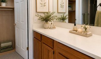 910 WOODLAND HILLS Cir, Bountiful, UT 84010