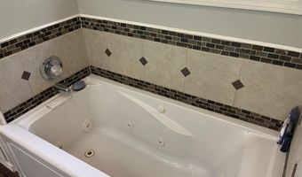 829 Rosemary Ave, Aurora, MO 65605