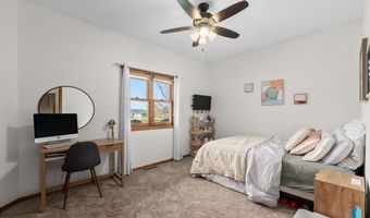 1005 Walnut St, Beresford, SD 57004