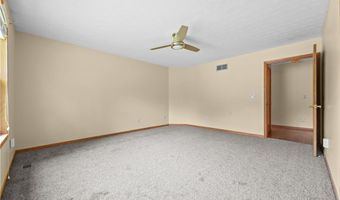 1701 Woods Rd, Akron, OH 44306