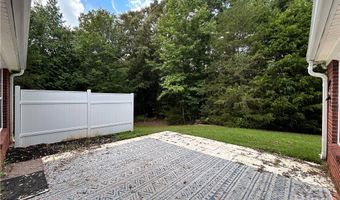 210 Lexington Cir, Athens, GA 30605