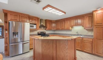 1006 E Ave I, Alpine, TX 79830