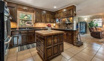 702 Presley St S, Atmore, AL 36502