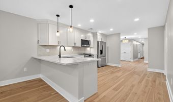 29 W 9TH St, Bayonne, NJ 07002
