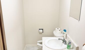 105 N Hickory St, Aberdeen, MS 39730