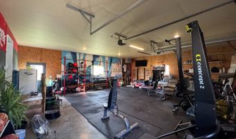 1008 S 10th Ave, Britton, SD 57430