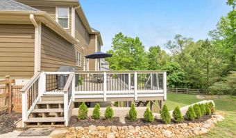 62 Applewood Ln, Acworth, GA 30101